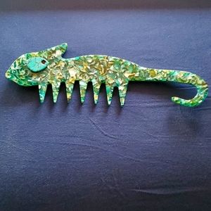 WIDE TOOTH COMB "COMB-MELEON